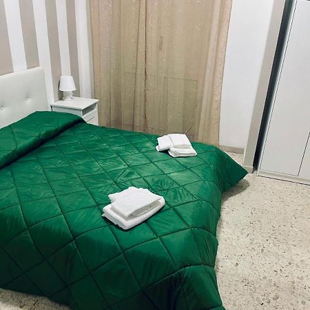 A Cas E Vicenz Bed & Breakfast เนเปิลส์ ภายนอก รูปภาพ