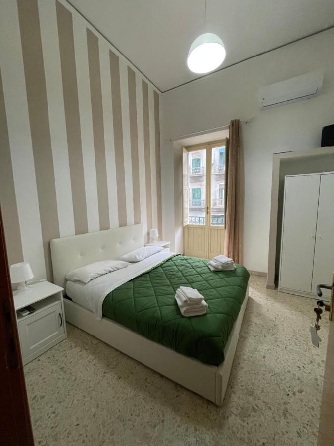 A Cas E Vicenz Bed & Breakfast เนเปิลส์ ภายนอก รูปภาพ