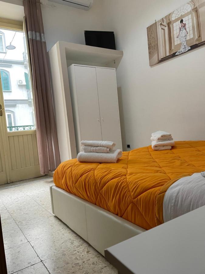 A Cas E Vicenz Bed & Breakfast เนเปิลส์ ภายนอก รูปภาพ