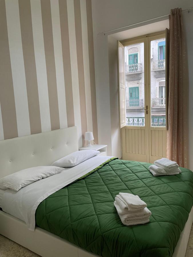 A Cas E Vicenz Bed & Breakfast เนเปิลส์ ภายนอก รูปภาพ