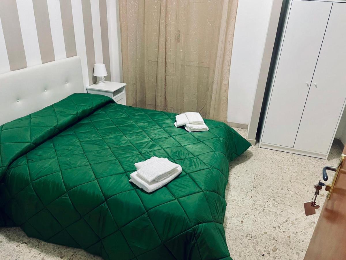 A Cas E Vicenz Bed & Breakfast เนเปิลส์ ภายนอก รูปภาพ