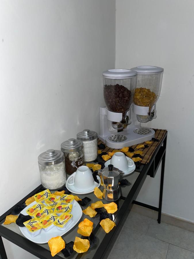 A Cas E Vicenz Bed & Breakfast เนเปิลส์ ภายนอก รูปภาพ